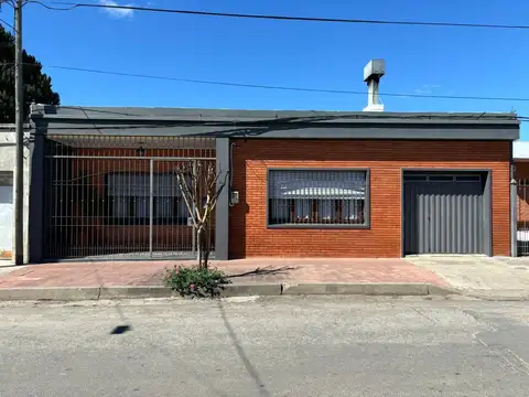 Casa 3 dormitorios en zona centrica 