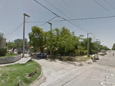 Casa en venta - 3 Dormitorios 1 Baño - Villa Allende