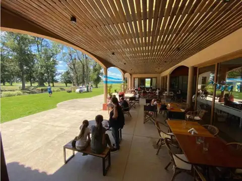 Terreno en Venta de 853,0 m2