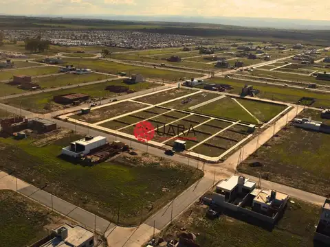 LOTE EN VENTA CUESTAS DE MANANTIALES M67 L44