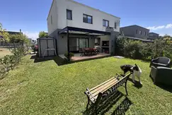Venta Dúplex - 5 ambientes en Barrio El Aljibe - Manzanares