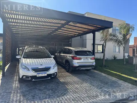 Casa a la venta en Barrio San Patricio, Villanueva