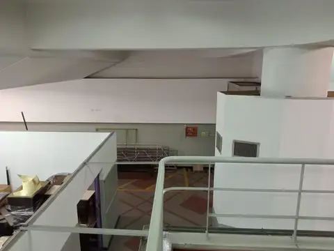 Local en Alquiler 80 años