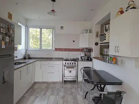 Casa en Venta con 7 cocheras