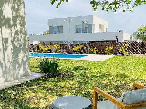 PILAR DEL ESTE