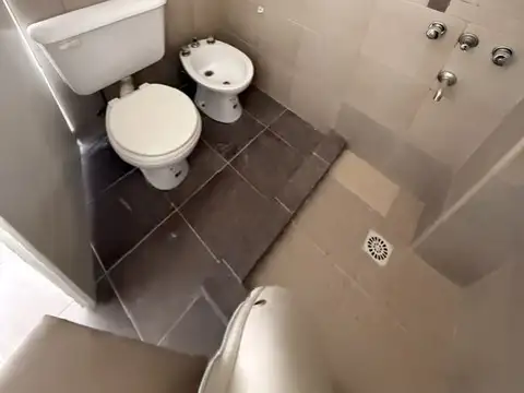 Avenida Pellegrini 3800, Piso 4