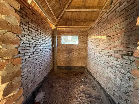 Casa 2 ambientes con 1 baño