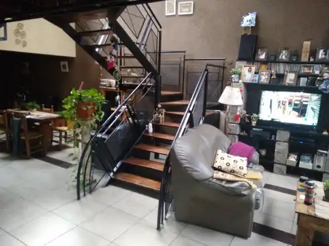 Casa 4 ambientes con 3 baños