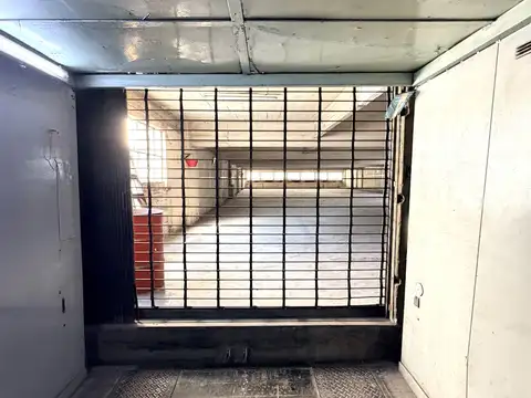Venta Cochera Para Auto – Tribunales / Obelisco – Excelente Inversión