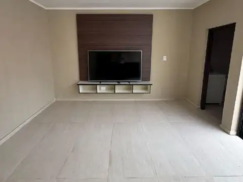 CF1219 - CASA REMODELADA EN VENTA - AV. BROWN Y LAVALLE