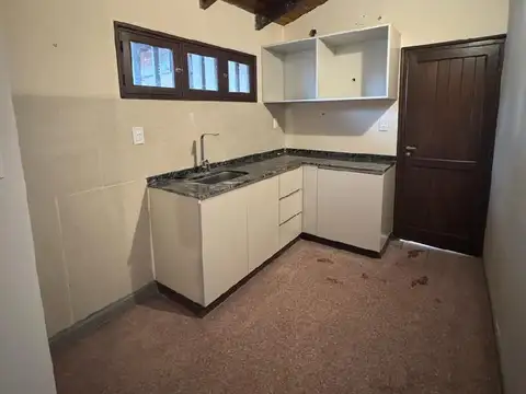 CF1219 - CASA REMODELADA EN VENTA - AV. BROWN Y LAVALLE