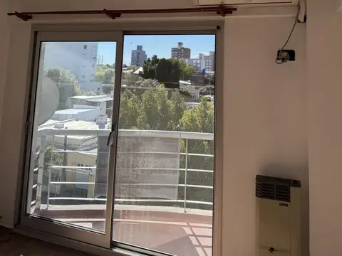 Departamento en Alquiler en Campana, $ 650.000