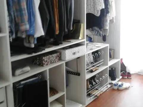 Dept en Venta - 4 ambientes con terraza propia - V. Balleste