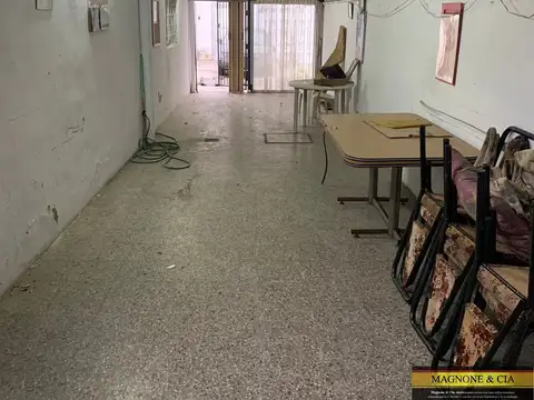 Casa en venta de 4 dormitorios c/ cochera en Villa Lugano