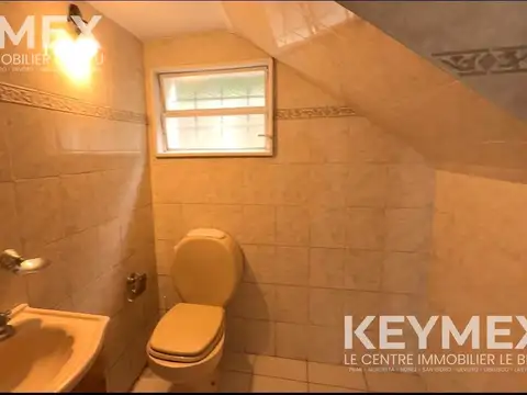 Casa 5 ambientes con 2 baños