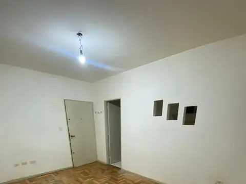 Neuquen 1000, Piso 4