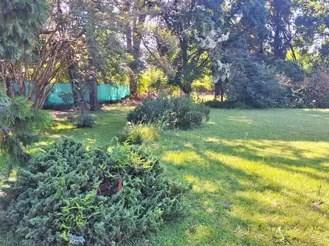 Venta de Terrenos en Barrio con Portón en Bella Vista