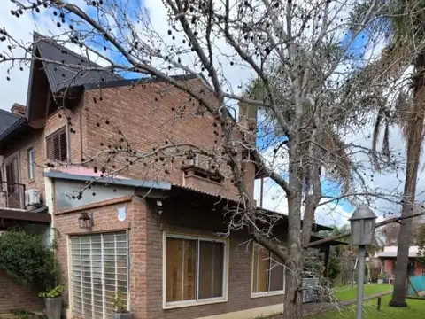 Casa en Funes