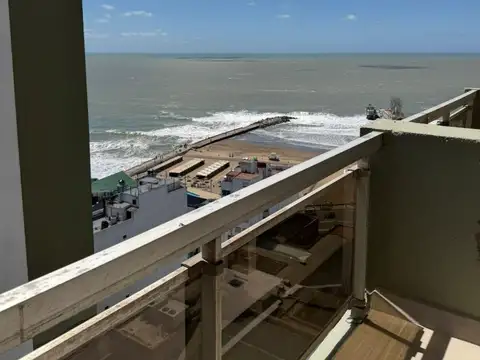 DEPTO 2 AMBIENTES CON VISTA LATERAL AL MAR
