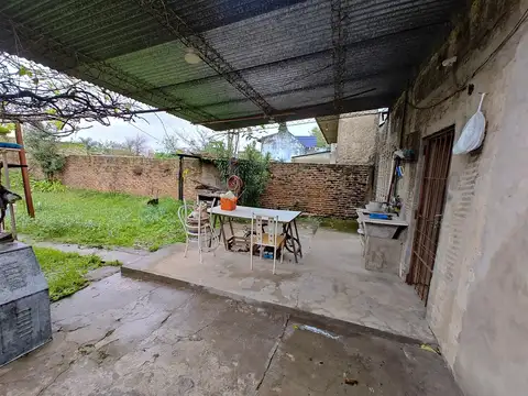 Casa en  venta en G. de Laferrere