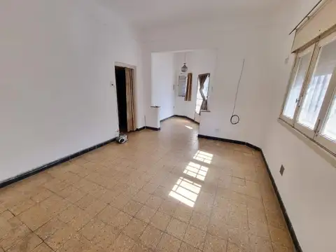 Casa en Alquiler en Echesortu, $ 600.000