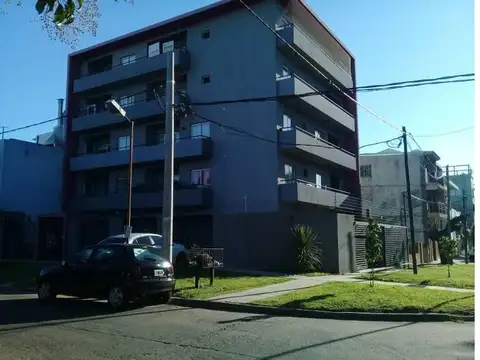 Azcuénaga 1800 , Piso 3