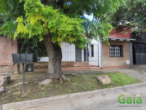 CASA EN VENTA TRES CERRITOS 3 DORMITORIOS