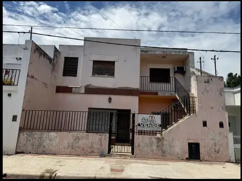 CASA +DEPARTAMENTO CENTRICO