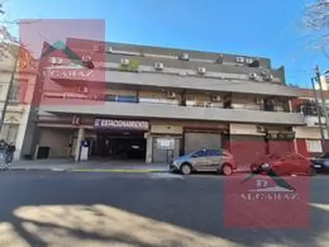 Cochera en venta cubierta