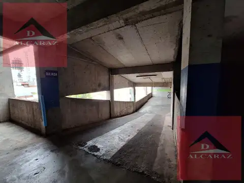 Cochera en venta cubierta