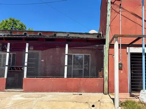 Casa 3 ambientes con 1 baño