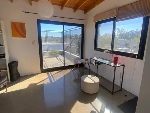 Casa 4 ambientes con 4 baños
