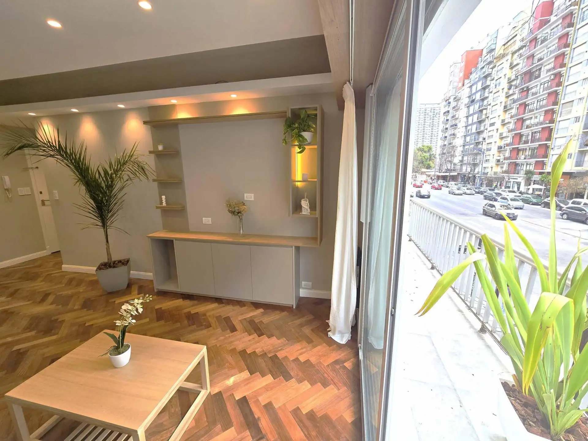 Departamento Av. Colon 1700 de tres ambientes con balcon