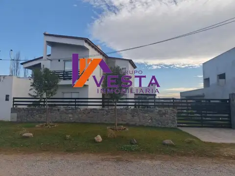 SOLARES DE ORTIZ-Casa-venta-4 dormitorios-piscina-La silleta- Rosario de Lerma-Salta