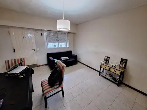 Casa 2 ambientes con 1 baño
