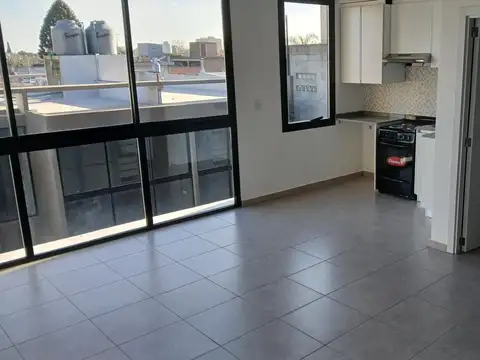 Gaspar Campos 6300, Piso 1