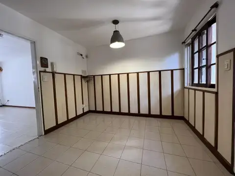 Depto Tipo Casa en Alquiler con 1 cocheras