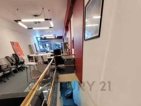 Venta Local Comercial dos niveles Planta Baja y Planta Sotano.