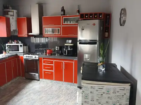 Casa en Venta en Villa Luzuriaga, USD 160.000