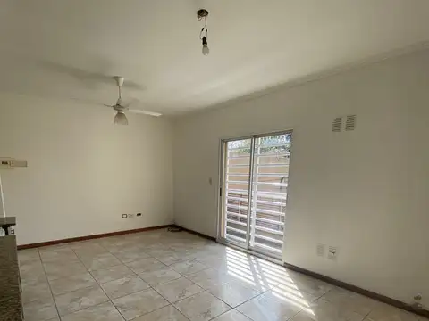 Departamento en Alquiler en San Andres Barrio Golf, $ 600.000