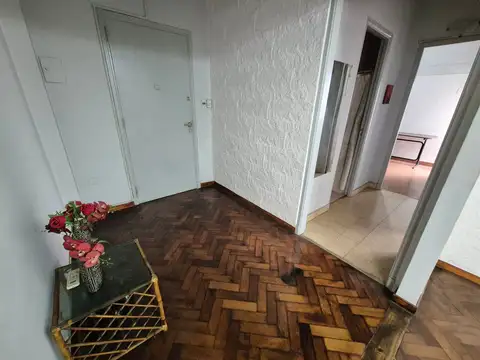 Depto Tipo Casa en Venta 56 años
