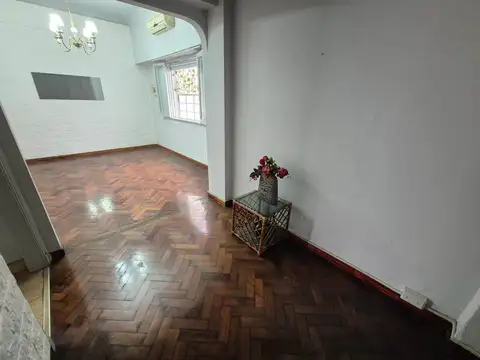 Depto Tipo Casa en Venta en Villa Pueyrredon, USD 86.000
