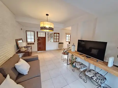 Casa en Venta en Manuel B Gonnet, USD 189.000