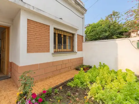 Casa 5 ambientes con 1 baño