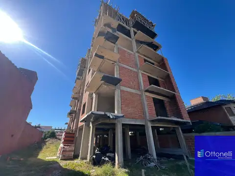 Departamento en venta de 2 dormitorios c/ cochera en Costa Azul