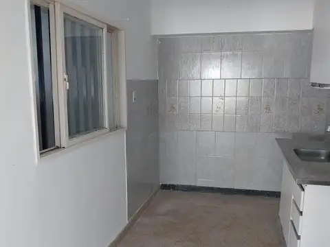 Casa en Alquiler con 1 cochera