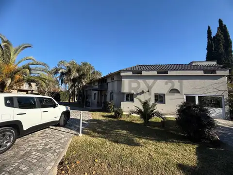 Casa en Alquiler en Francisco Alvarez, USD 29.000