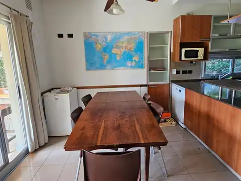 Casa en Alquiler Temporal con 5 cocheras