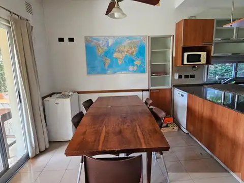 Casa en Alquiler Temporal con 5 cocheras