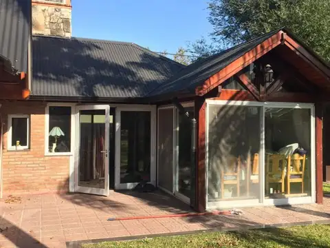 Casa en Venta en Roldan, USD 450.000
